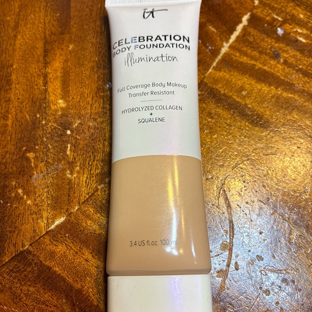 IT Cosmetics Celebration Body Foundation Illumination - fair